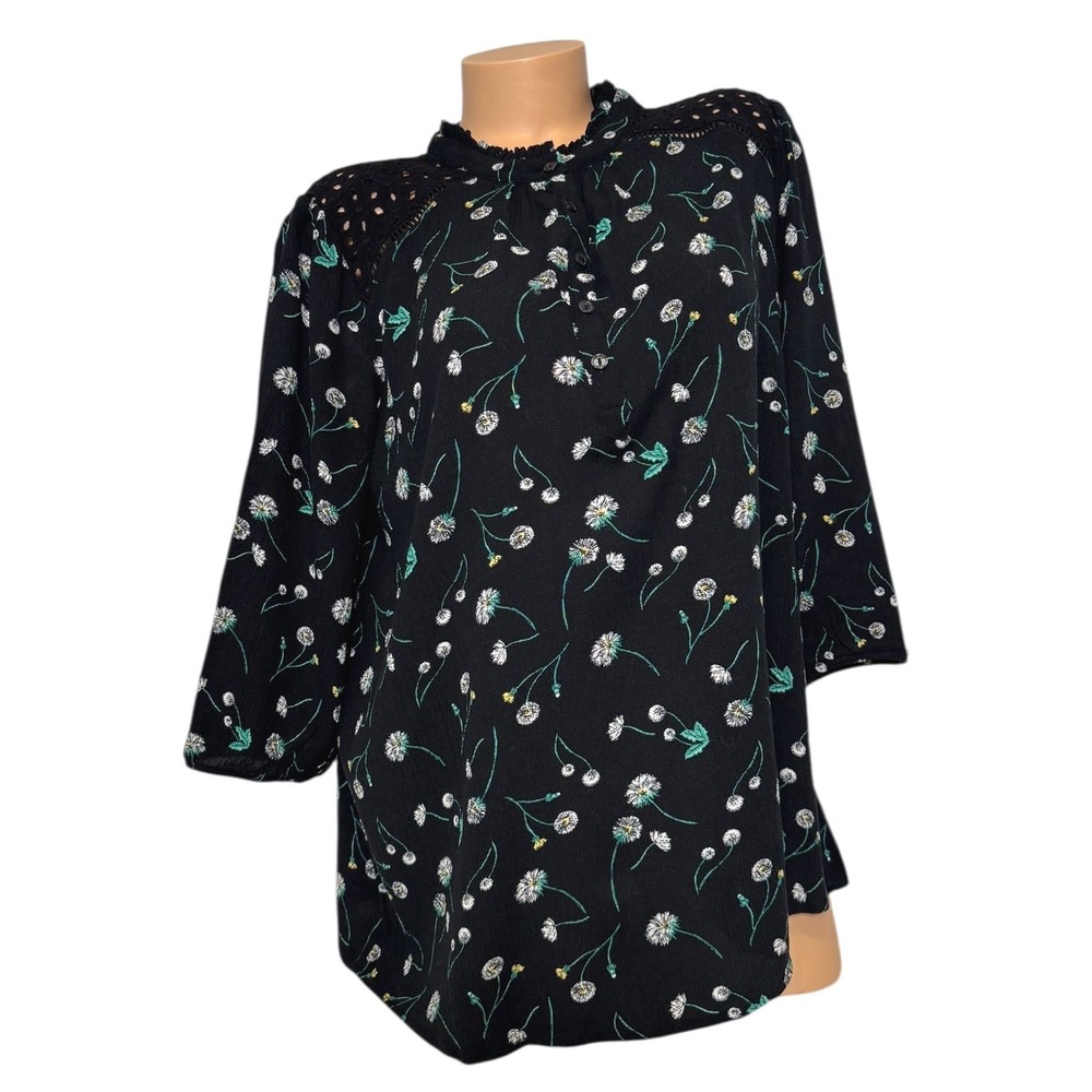 Torrid Size 0 LARGE Black Floral Ruffle Neck Button Front 3/4 Sleeve Blouse Top